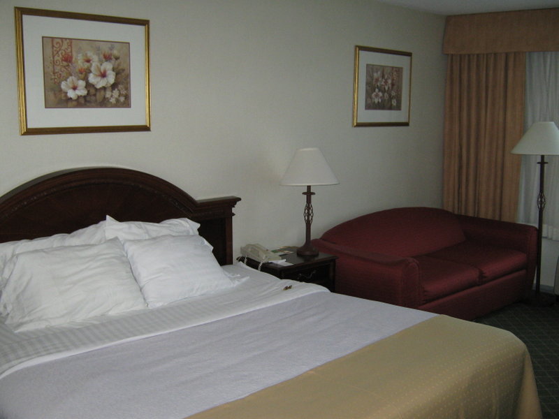 Holiday Inn Danbury-Bethel @ I-84 - Danbury, CT