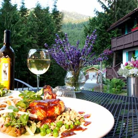 Crystal Mountain Hotels - Enumclaw, WA