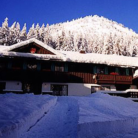 Crystal Mountain Hotels - Enumclaw, WA