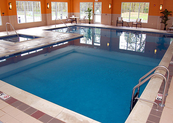 Fairfield Inn & Suites By Marriott Lenox Great Barrington/Berkshires - Great Barrington, MA