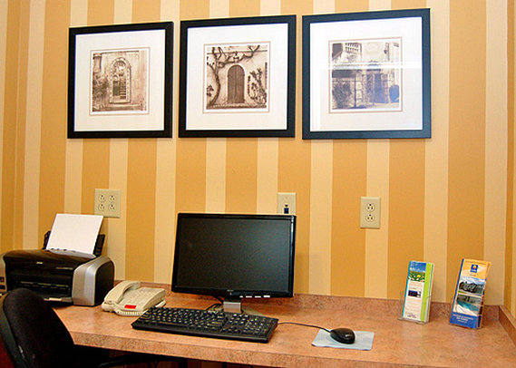 Fairfield Inn & Suites By Marriott Lenox Great Barrington/Berkshires - Great Barrington, MA