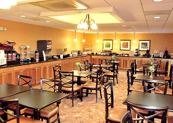Fairfield Inn & Suites By Marriott Lenox Great Barrington/Berkshires - Great Barrington, MA