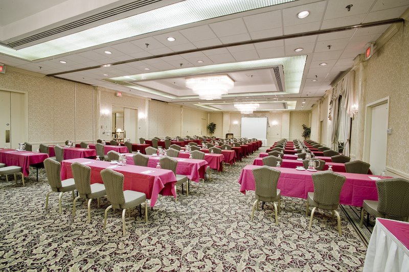 Crowne Plaza EDISON - Edison, NJ