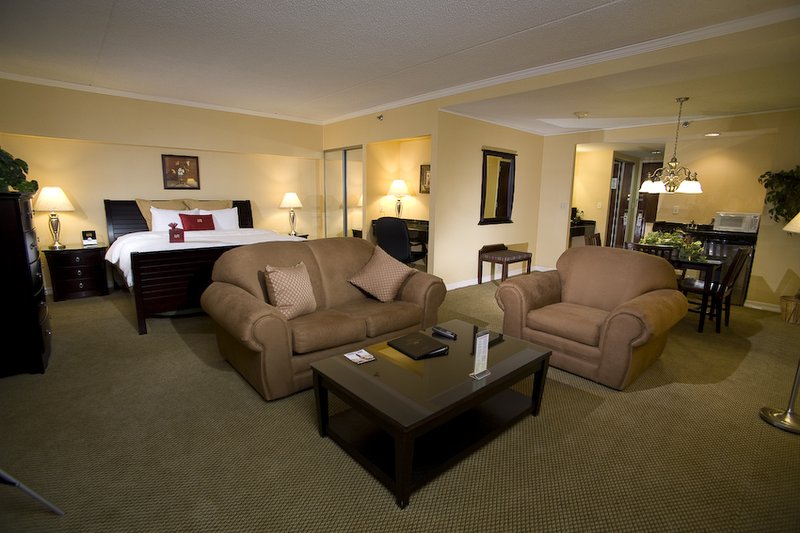 Crowne Plaza EDISON - Edison, NJ