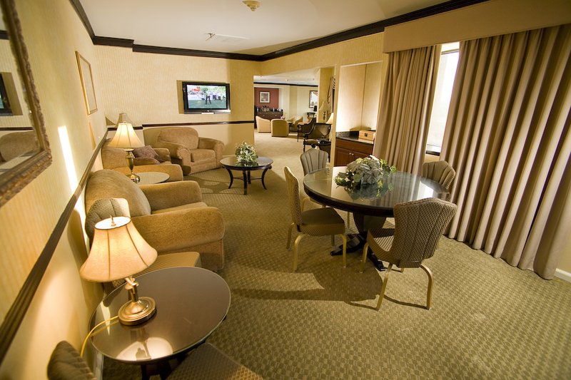 Crowne Plaza EDISON - Edison, NJ