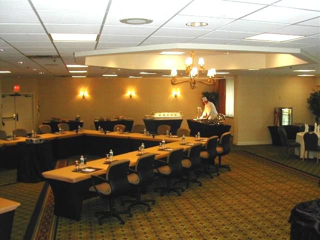 Crowne Plaza Hotel Somerset-Bridgewater - Somerset, NJ