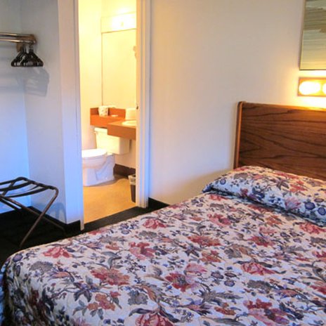 Cozy Cove Beachfront Resort Inn - Lincoln City, OR