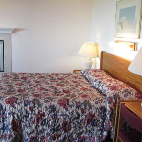 Cozy Cove Beachfront Resort Inn - Lincoln City, OR