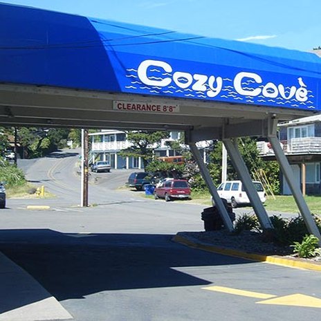 Cozy Cove Beachfront Resort Inn - Lincoln City, OR