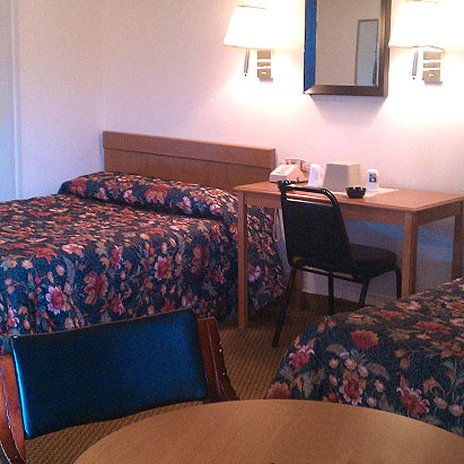 Americana Inn