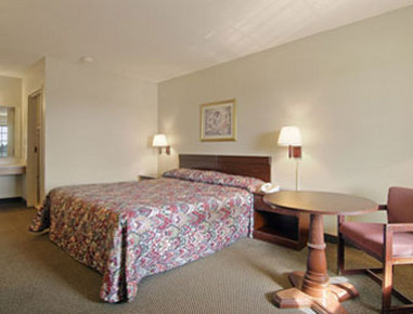 Super 8 - Pelham, GA