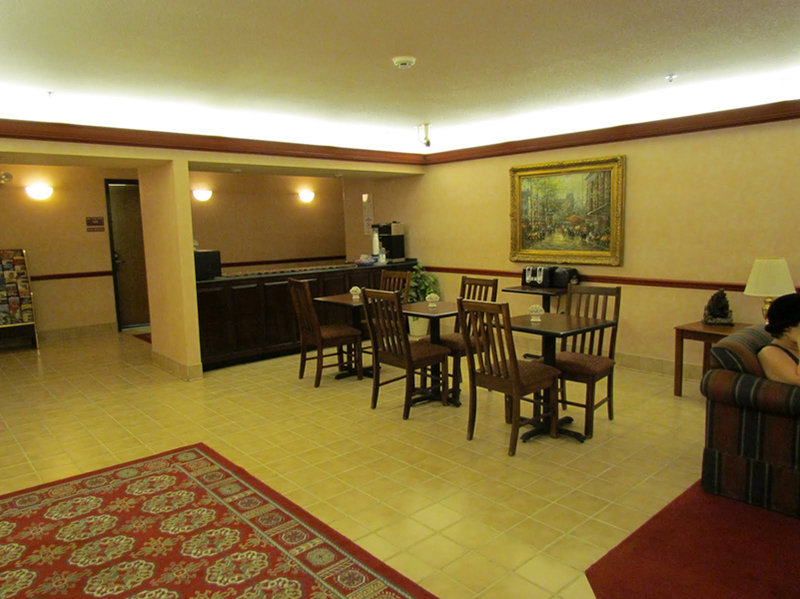 Western Inn - Hampton, GA