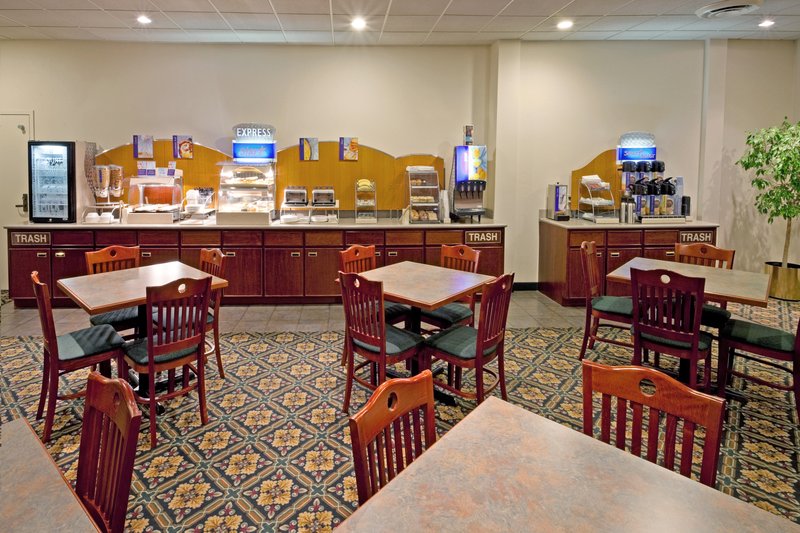 Holiday Inn Express ELMIRA-HORSEHEADS - Horseheads, NY