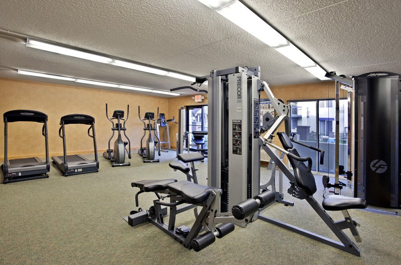 Holiday Inn Express & Suites PITTSBURGH AIRPORT - Pittsburgh, PA