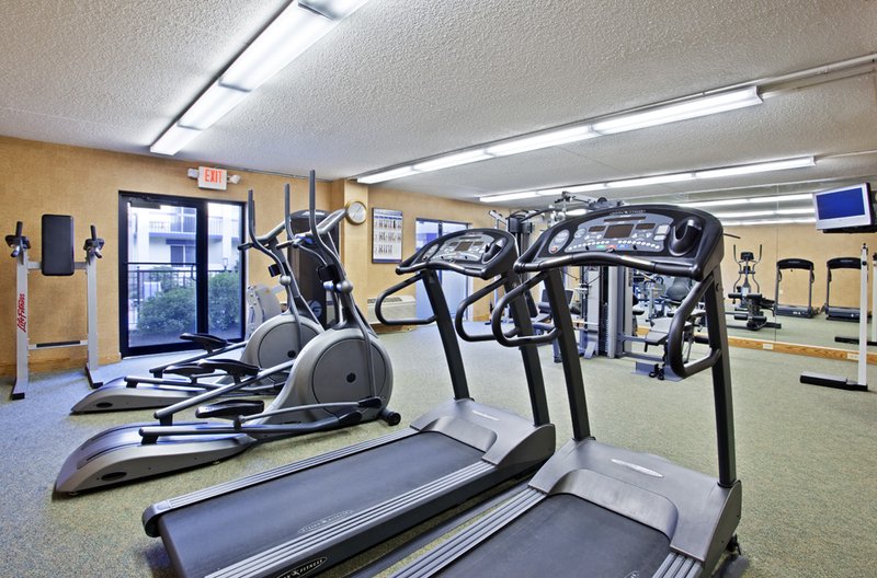 Holiday Inn Express & Suites PITTSBURGH AIRPORT - Pittsburgh, PA