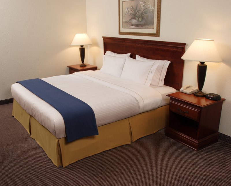 Holiday Inn Express PITTSBURGH-CRANBERRY - Slippery Rock, PA