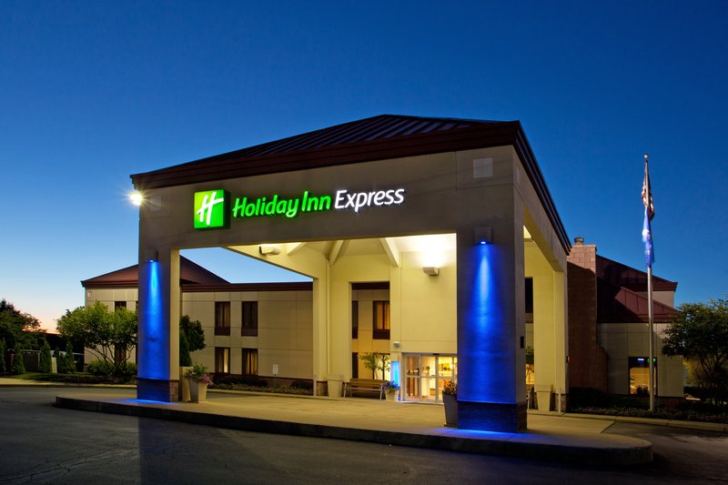 HOLIDAY INN EXPRESS - Cranberry Township, PA