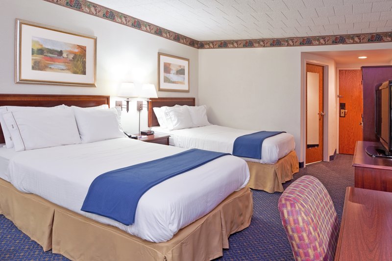 HOLIDAY INN EXPRESS - Cranberry Township, PA