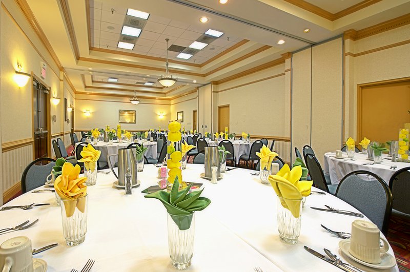 Country Inn & Suites - El Paso, TX