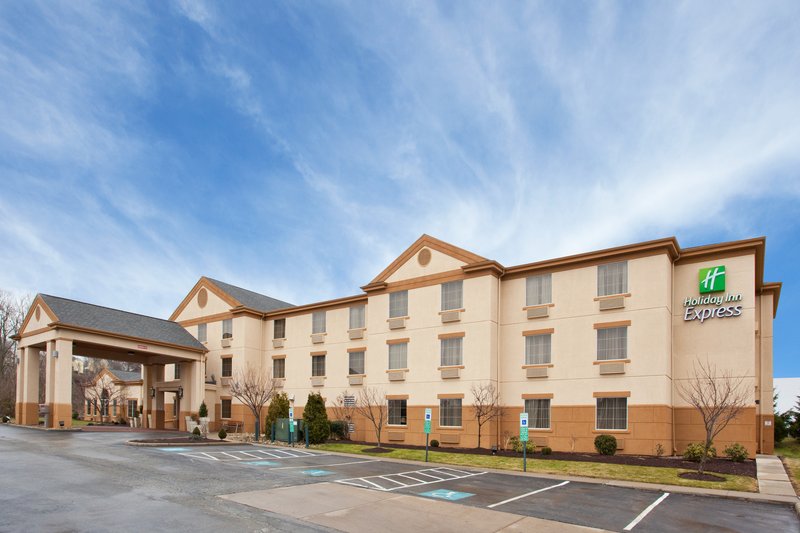 Holiday Inn Express Hotel & Suites CHICAGO O`HARE