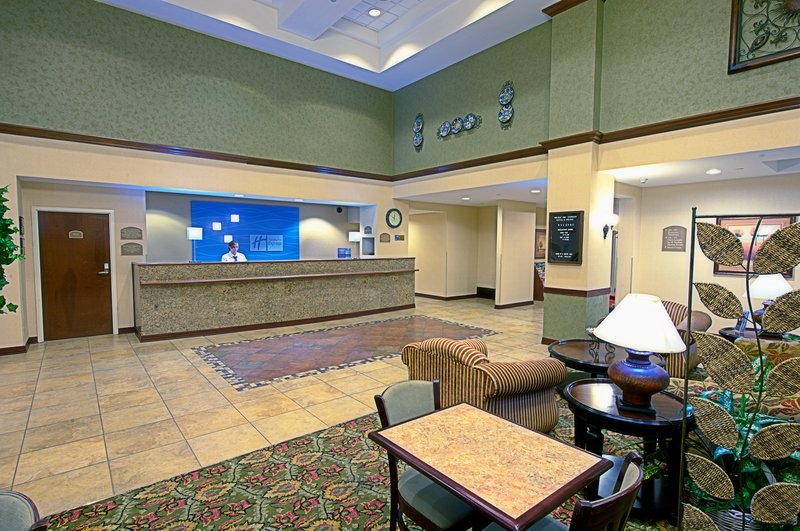 Holiday Inn - Gilbert, AZ