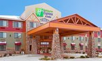 Holiday Inn Express Hotel & Suites