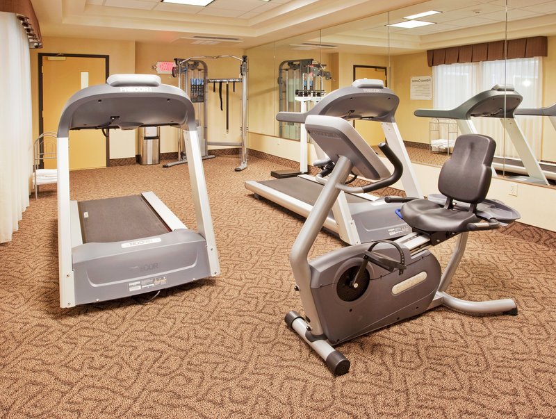 Holiday Inn Express YREKA-SHASTA AREA - Shasta Lake, CA