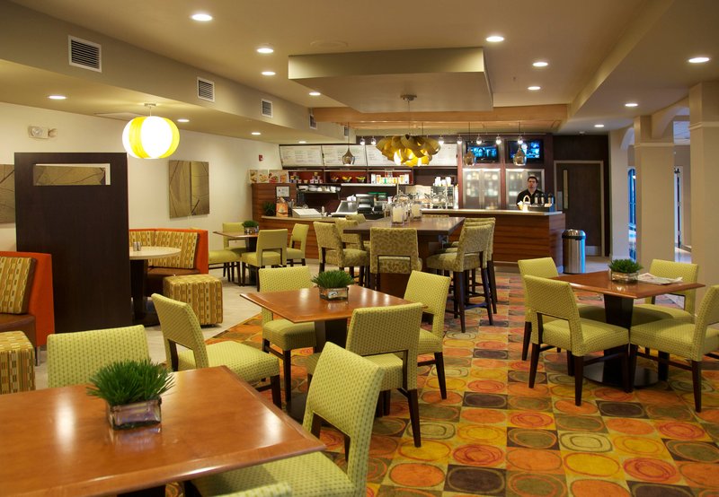 Courtyard By Marriott Hickory - Hickory, NC