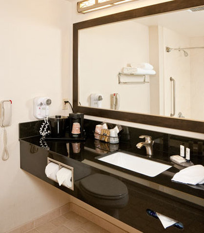 Quality Suites - Millbrae, CA