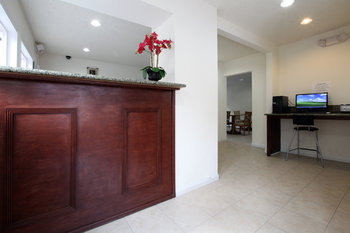 Americas Best Value Inn - Lobby