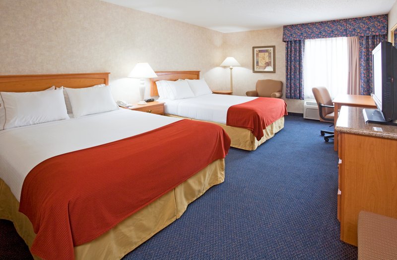 Holiday Inn Express-West - Fargo, ND