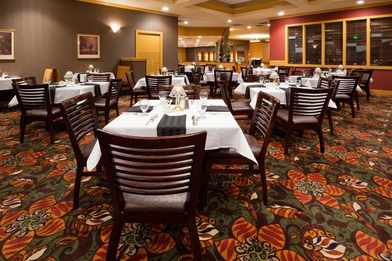 Holiday Inn - Fargo, ND