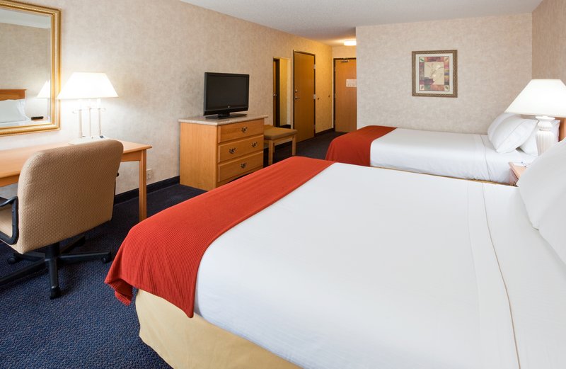 Holiday Inn Express-West - Fargo, ND