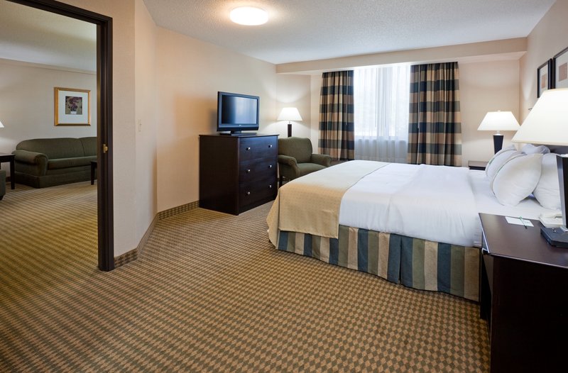 Holiday Inn - Fargo, ND