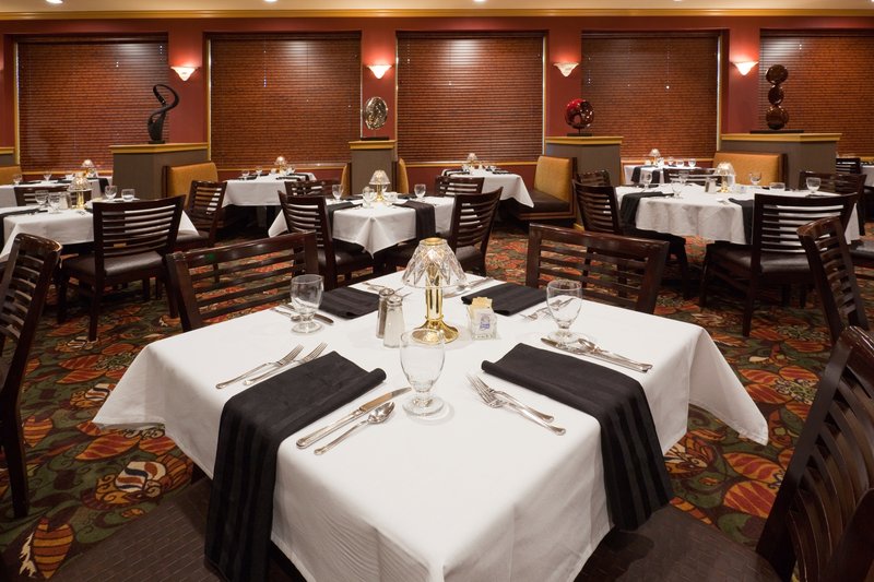 Holiday Inn - Fargo, ND