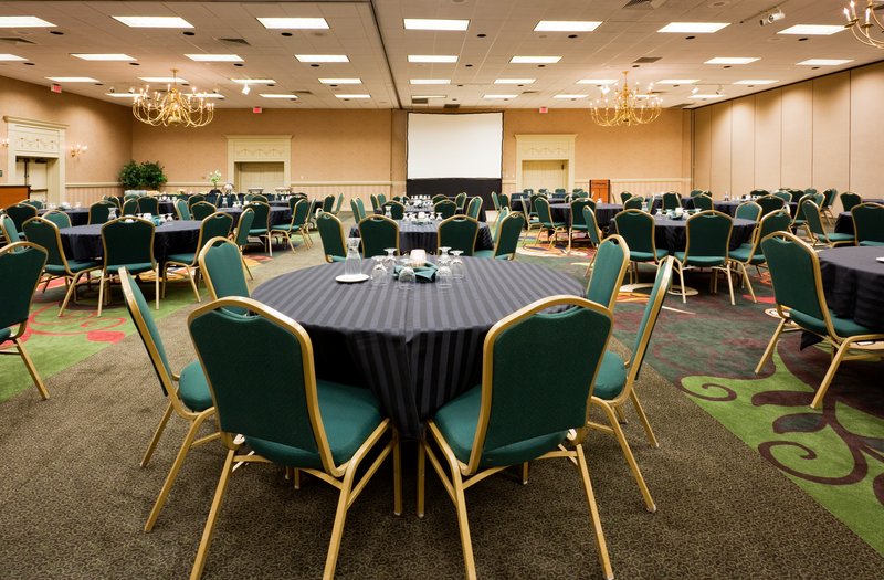 Holiday Inn - Fargo, ND