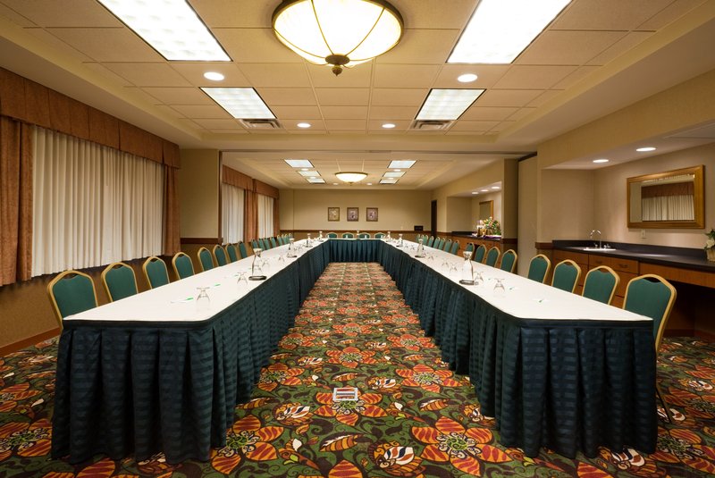 Holiday Inn - Fargo, ND