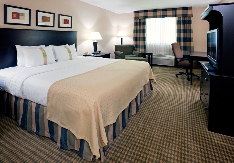 Holiday Inn - Fargo, ND