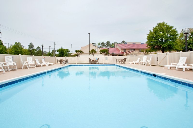 Holiday Inn Express NEWPORT NEWS - Newport News, VA