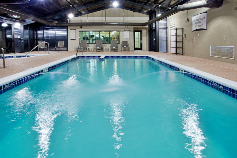 STAYBRIDGE SUITES - Yorktown, VA
