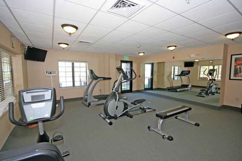 STAYBRIDGE SUITES - Yorktown, VA
