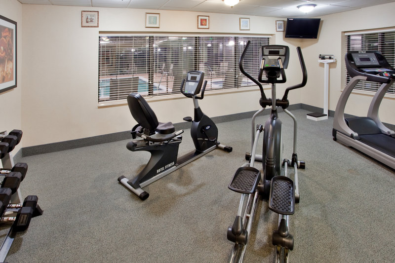 STAYBRIDGE SUITES - Yorktown, VA