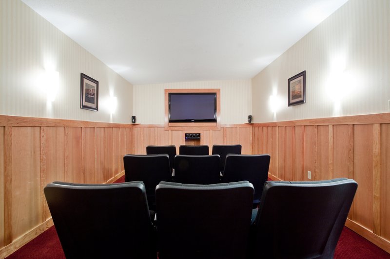 Holiday Inn Express NEWPORT NEWS - Newport News, VA