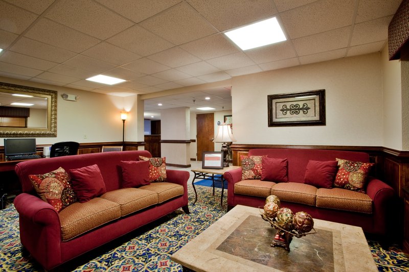 Holiday Inn Express NEWPORT NEWS - Newport News, VA