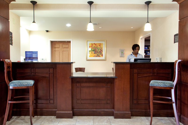 STAYBRIDGE SUITES - Yorktown, VA