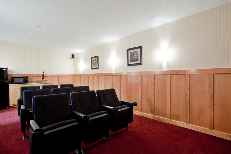 Holiday Inn Express NEWPORT NEWS - Newport News, VA
