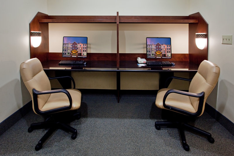 STAYBRIDGE SUITES - Yorktown, VA