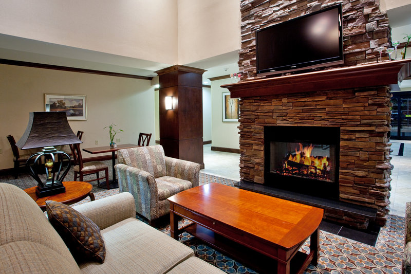 STAYBRIDGE SUITES - Yorktown, VA