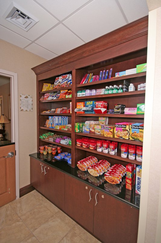 STAYBRIDGE SUITES - Yorktown, VA