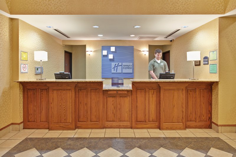 Holiday Inn Express Hotel & Suites Paragould - Paragould, AR